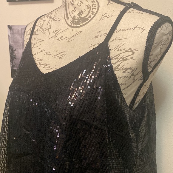 Black sequin tank top NWOT - Picture 2 of 9